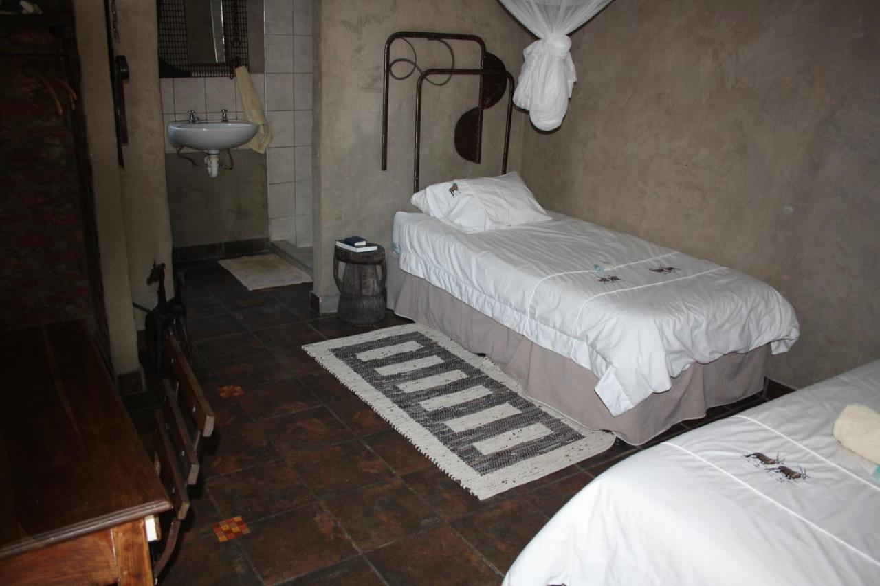Roy'S Rest Camp Villa Grootfontein ภายนอก รูปภาพ