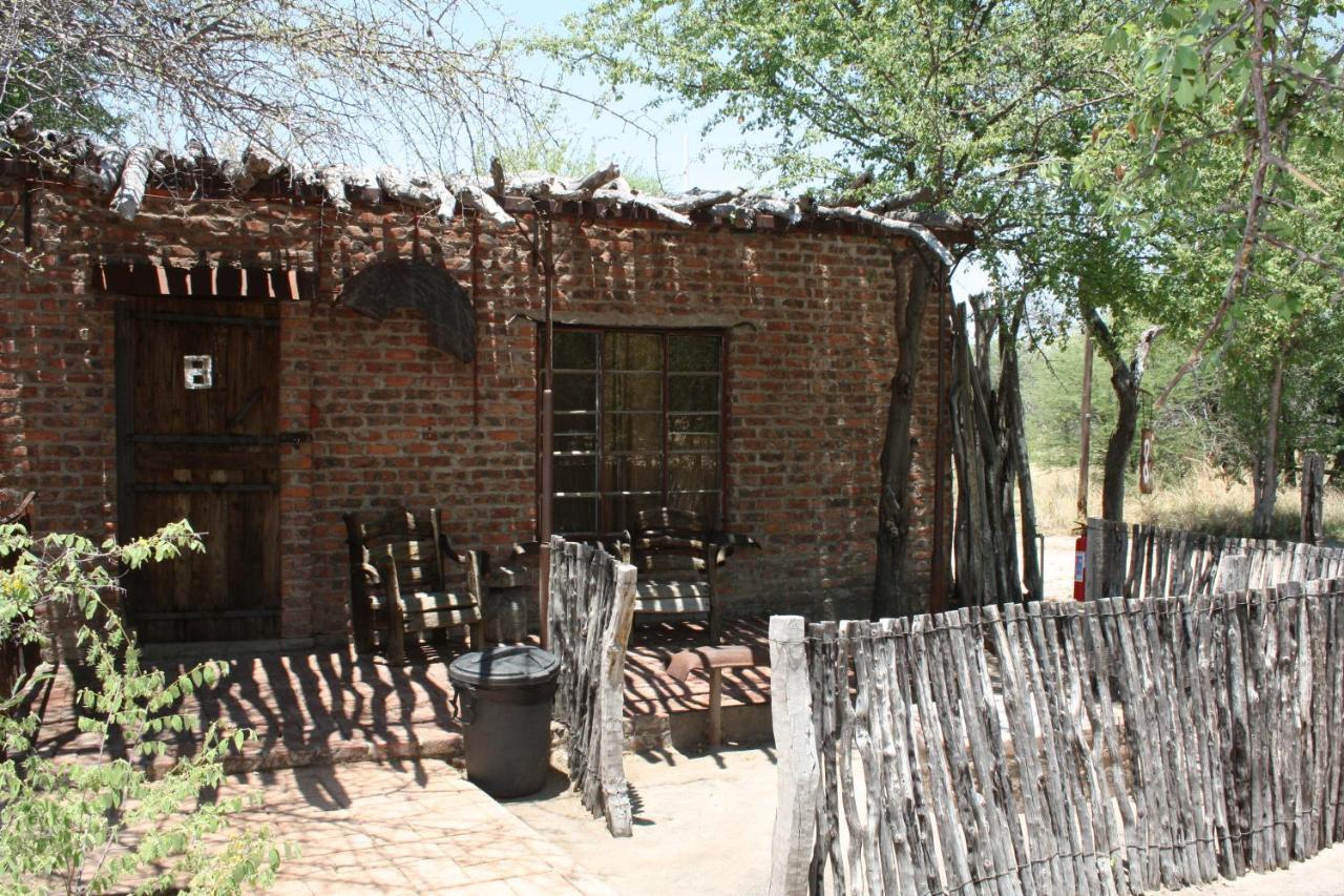 Roy'S Rest Camp Villa Grootfontein ภายนอก รูปภาพ