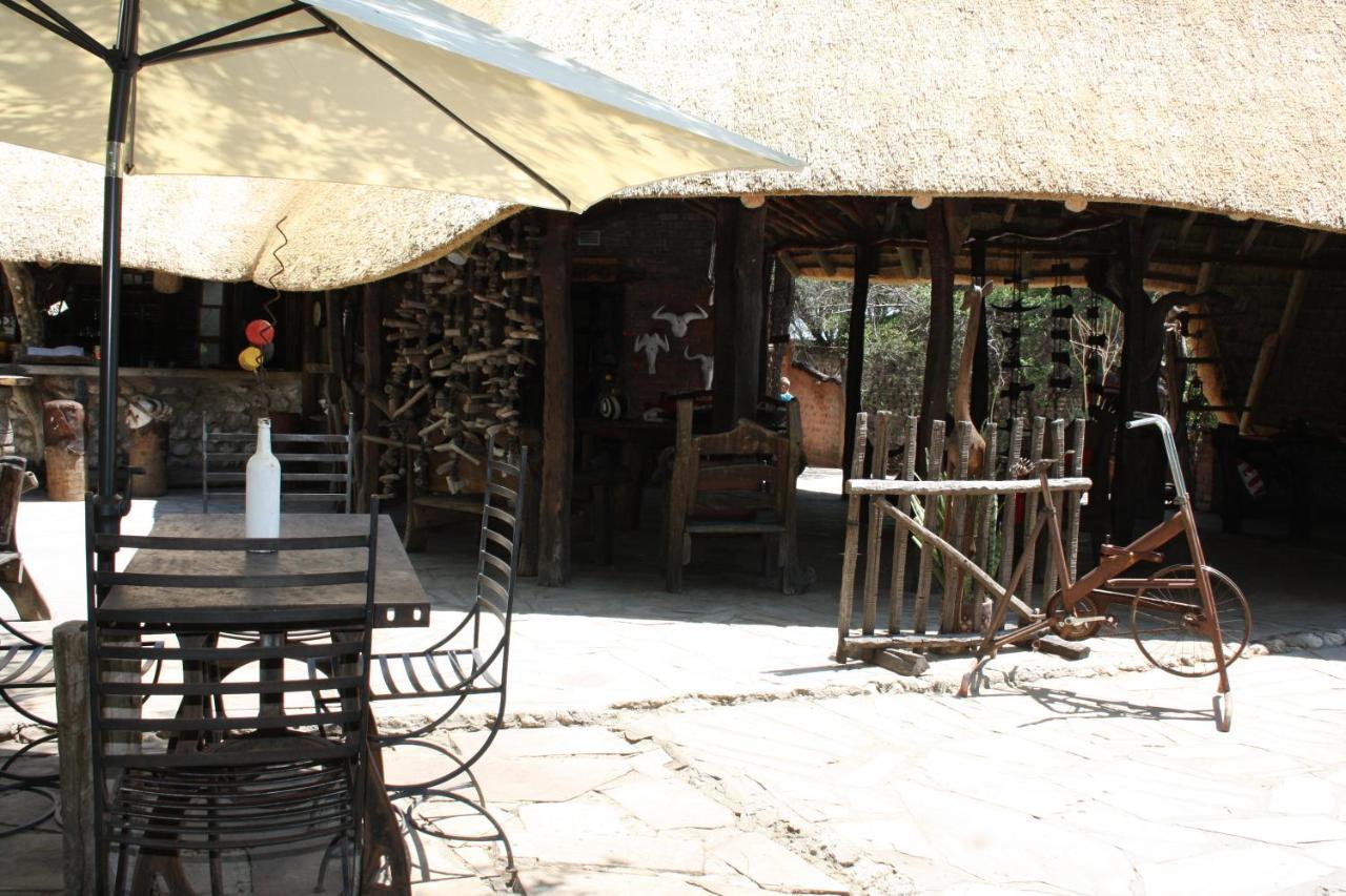 Roy'S Rest Camp Villa Grootfontein ภายนอก รูปภาพ