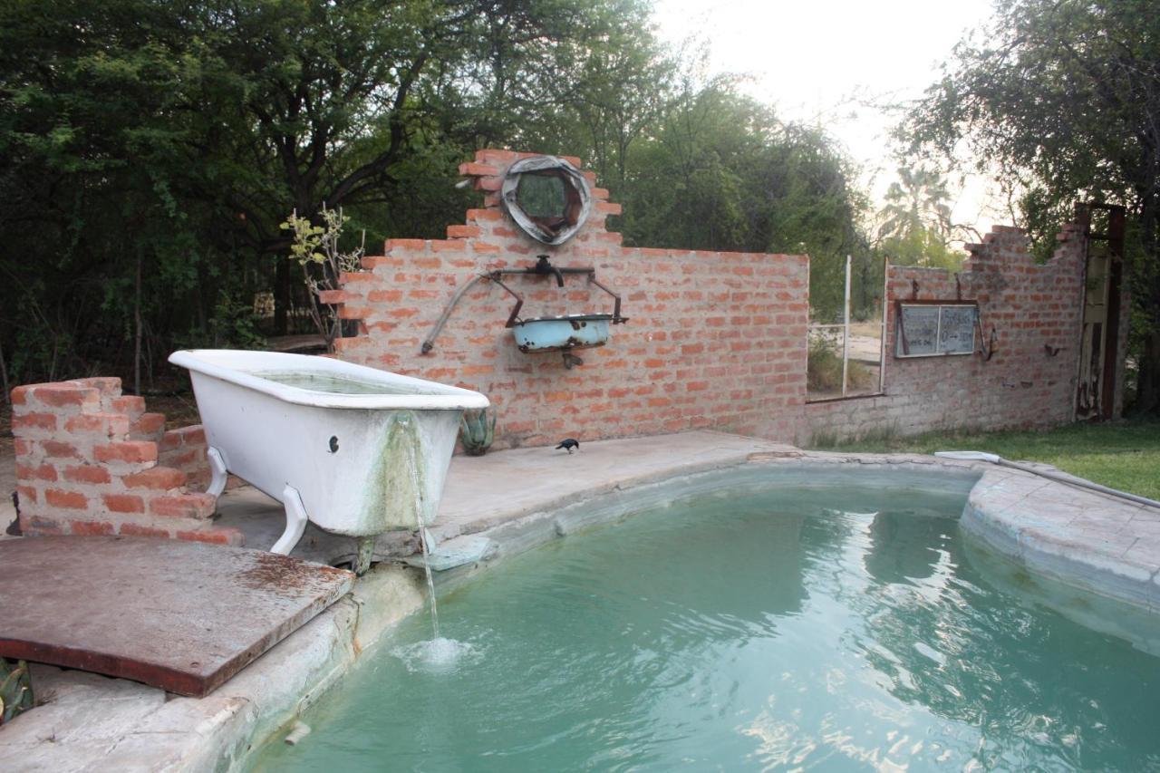Roy'S Rest Camp Villa Grootfontein ภายนอก รูปภาพ