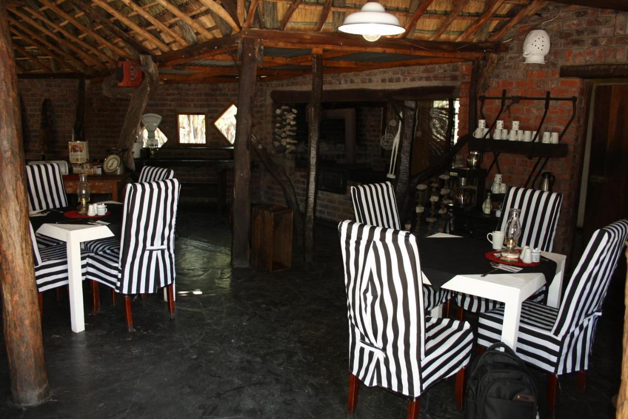 Roy'S Rest Camp Villa Grootfontein ภายนอก รูปภาพ
